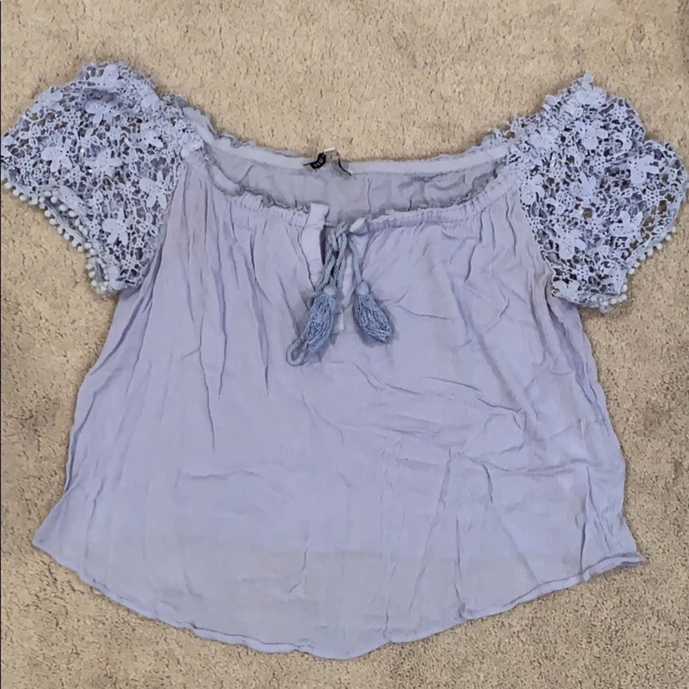 Cropped light blue lace top size M